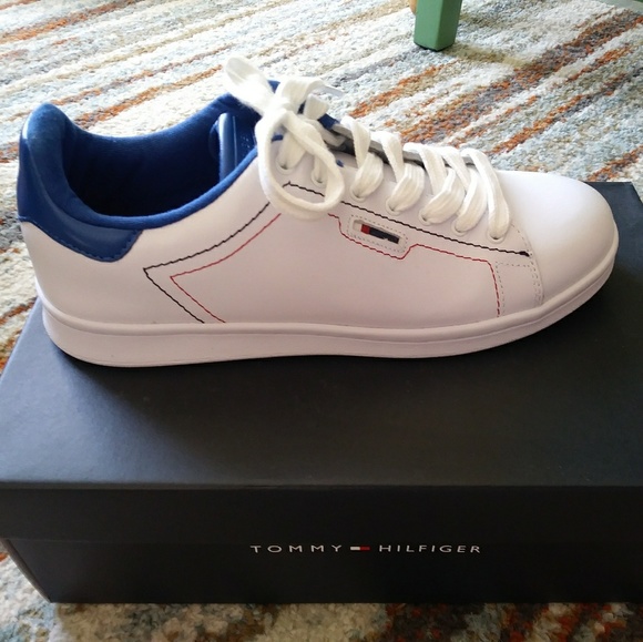 Tommy Hilfiger Sneakers - Picture 1 of 6